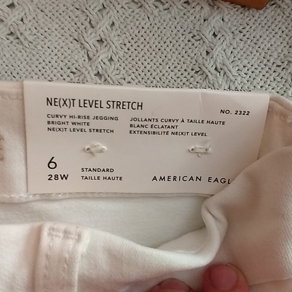 AE White Jeans - Picture 4 of 5